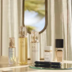 Clé de Peau Beauté Radiant Corrector For Eyes